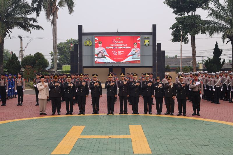 Peringatan Hari Kemerdekaan RI ke-79 di Lapangan Apel Polda Banten, Serang, Sabtu (17/8/2024). (ANTARA/HO-Polda Banten)