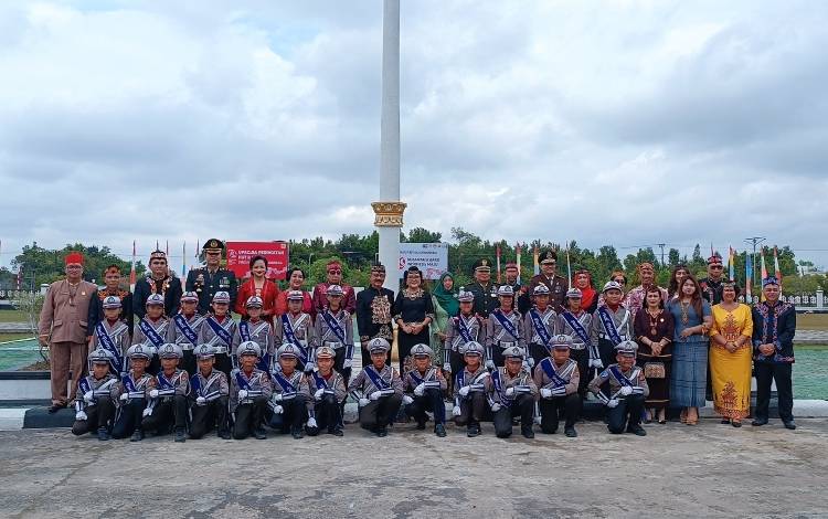 Kemeriahan Rangkaian Upacara HUT ke 79 RI di Gunung Mas Ada Penampilan Pocil