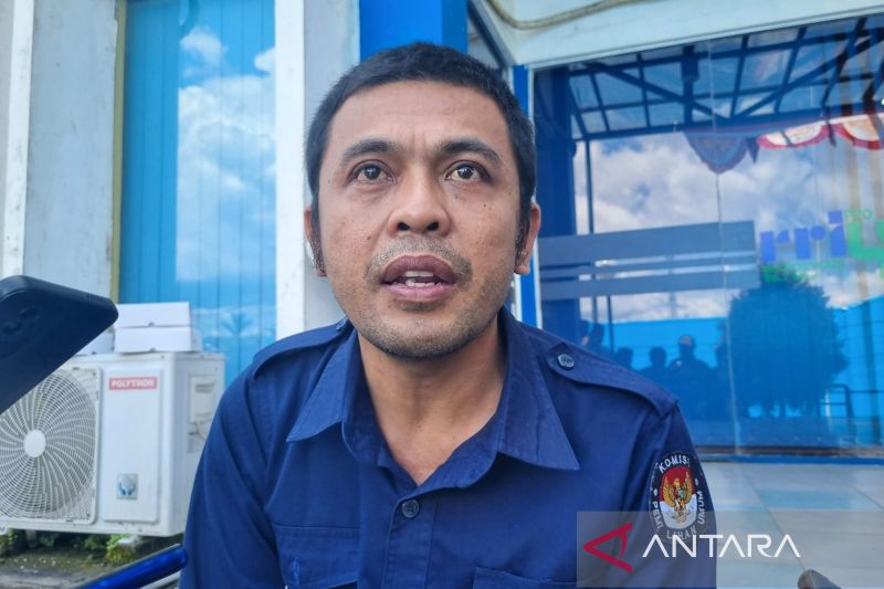 Kepala Divisi Teknis Penyelenggaraan KPU Manokwari Sidarman. ANTARA/Ali Nur Ichsan