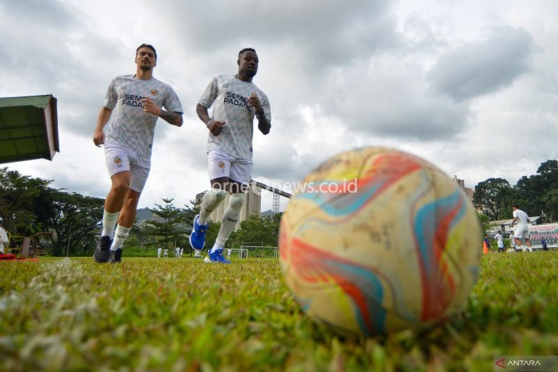 Semen Padang Siap Raih Tiga Poin Melawan Bali United di Liga 1