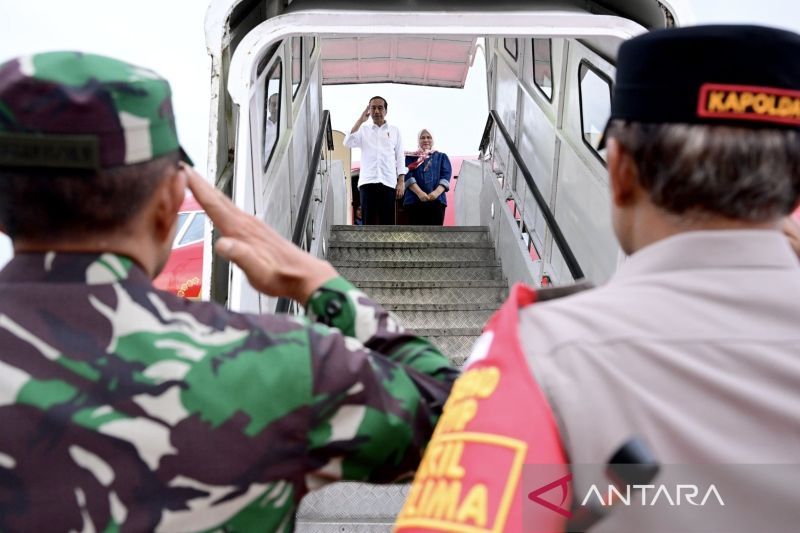 Presiden Jokowi Kembali ke Jakarta Usai HUT Ke-79 RI di IKN