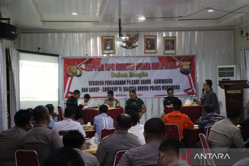 Kepolisian Resor Mukomuko, Provinsi Bengkulu, menggelar latihan Pra Operasional Mantap Praja Nala 2024, Minggu (18/8/2024) ANTARA/Ferri.