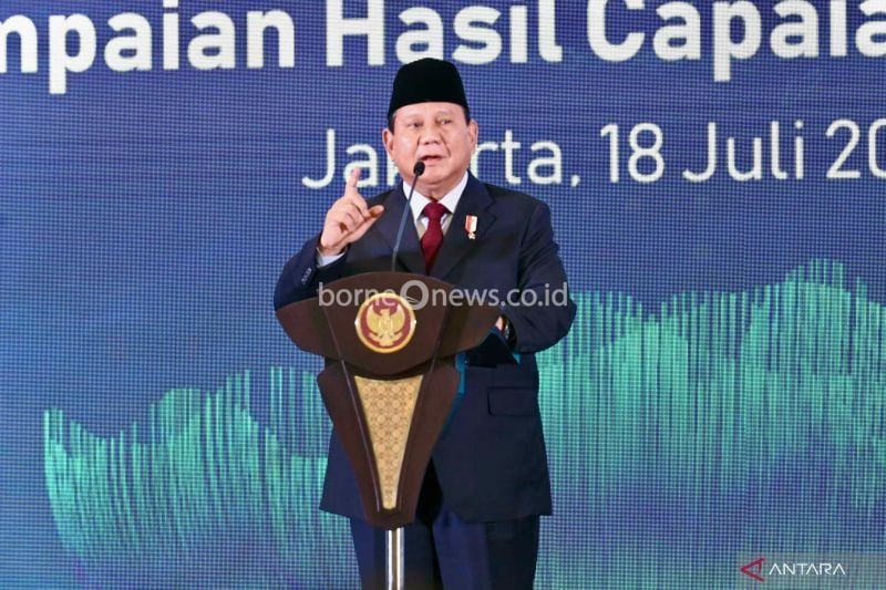 Menteri Pertahanan yang juga Presiden Terpilih 2024-2029 Prabowo Subianto pada acara Peluncuran Geoportal Kebijakan Satu Peta 2.0 dan White Paper One Map Policy Beyond 2024, Kamis (18/7) di Jakarta. Prabowo mengatakan salah satu aspek percepatan pembangunan dan pertumbuhan ekonomi adalah pembangunan infrastruktur terintegrasi dari fisik, konektivitas hingga pengelolaan. (ANTARA/HO-PLN)