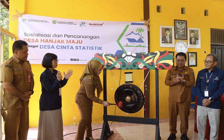 Pj Bupati Pulang Pisau Sambut Baik Hanjak Maju Ditetapkan Jadi Desa Cinta Stasitik