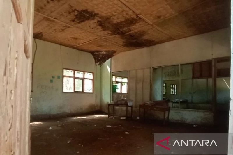 Disdikpora Cianjur Jalin Kerja Sama Atasi Kekurangan Mebeler SD