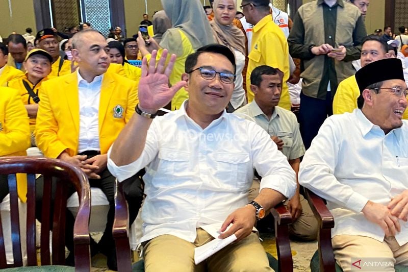 Bakal Calon Gubernur DKI Jakarta Ridwan Kamil dalam deklarasi menghadapi Pilkada DKI di Hotel Sultan, Jakarta, Senin (19/8/2024). ANTARA/Luthfia Miranda Putri