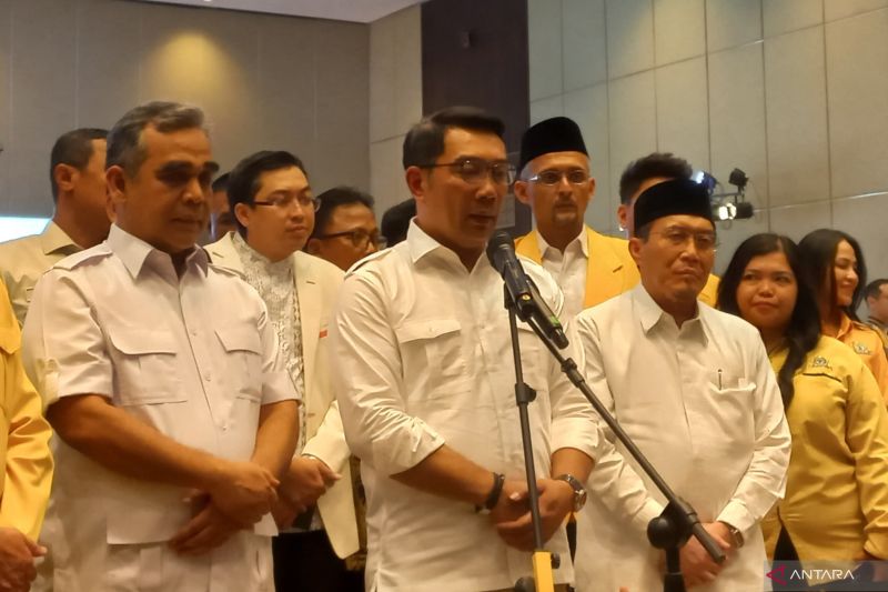 Bakal Calon Gubernur DKI Jakarta Ridwan Kamil usai deklarasi dalam menghadapi Pilkada DKI di Hotel Sultan, Jakarta, Senin (19/8/2024). ANTARA/Luthfia Miranda Putri