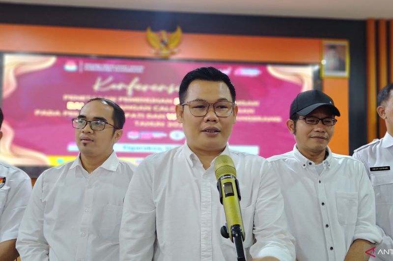 Ketua Komisi Pemilihan Umum (KPU) Kabupaten Tangerang Muhammad Umar. ANTARA/Azmi Samsul Maarif