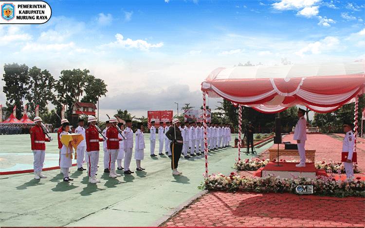 Pj Bupati Murung Raya Pimpin Upacara Peringatan HUT ke-79 RI