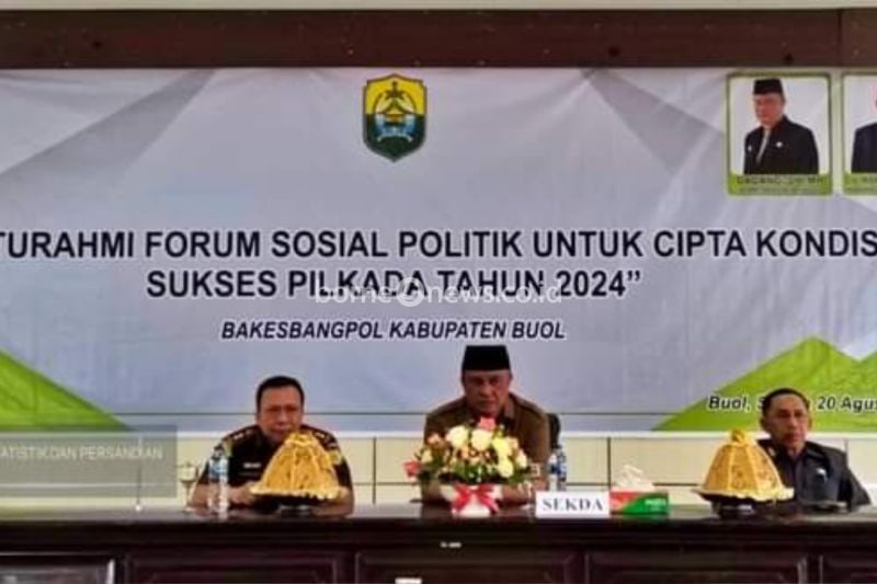 Sekretaris Daerah Kabupaten Buol Dadang saat memimpin pertemuan dengan agenda Silaturahmi Forum Komunikasi Sosial Politik dalam Rangka Cipta Kondisi untuk Sukses Pilkada Tahun 2024. ANTARA/HO-DISKOMINFO BUOL