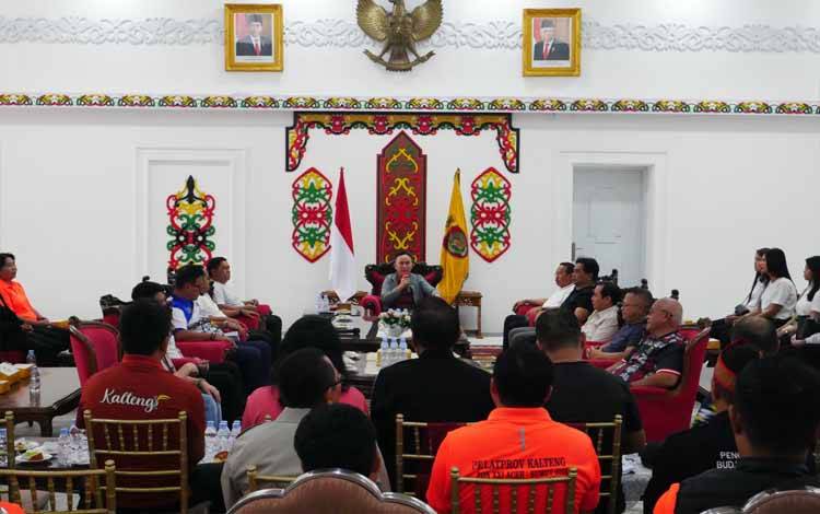 Gubernur Janjikan Bonus Peraih Medali PON dan Kerja di Bank Kalteng