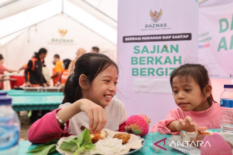 Baznas Salurkan 7.800 Paket Makanan untuk Korban Kebakaran Manggarai