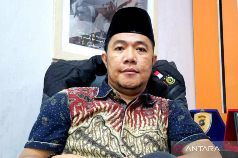 Ketua Bawasalu Provinsi Babel EM. Osykar. ANTARA/ Elza Elvia