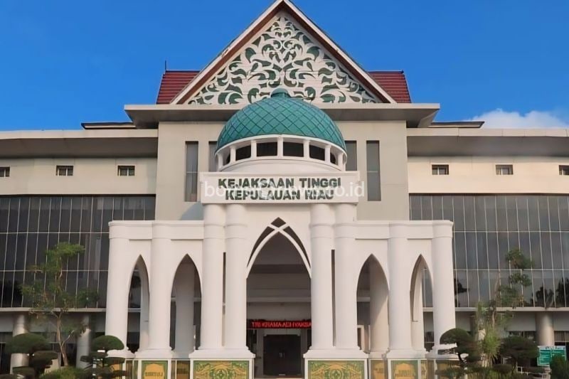 Kantor Kejaksaan Tinggi (Kejati) Kepri di Kota Tanjungpinang. (ANTARA/Ogen)