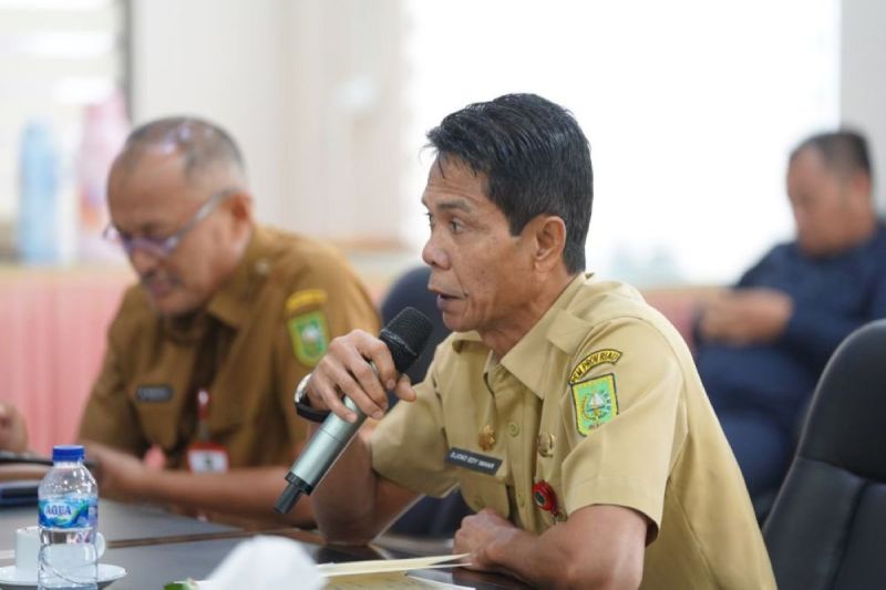 Pemprov Riau Salurkan Rp200 Miliar untuk 1.000 Desa di 2024