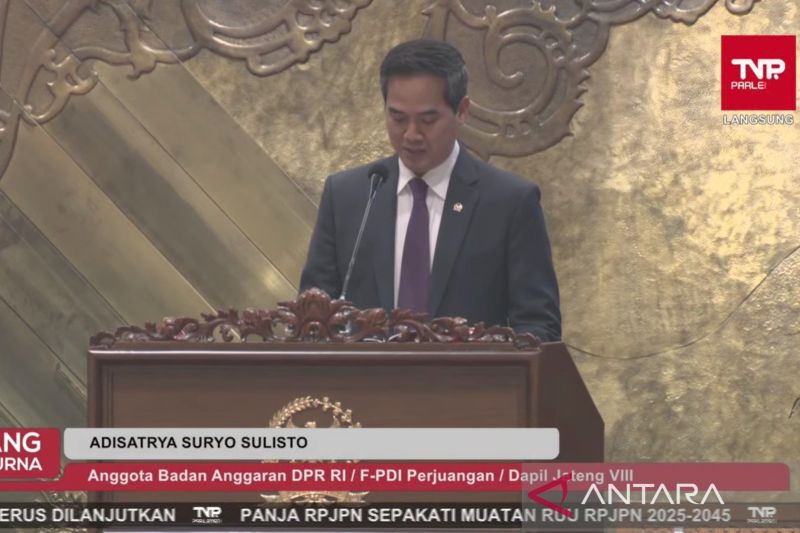 Fraksi PDI-P Minta Revisi Asumsi Nilai Tukar di RAPBN 2025
