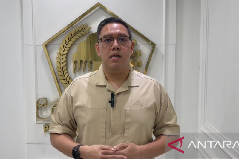 Tangkapan layar - Ketua Dewan Pimpinan Pusat (DPP) Partai Golkar Dave Laksono dalam pesan video yang diterima di Jakarta, Senin (15/7/2024). ANTARA/HO-DPP Golkar