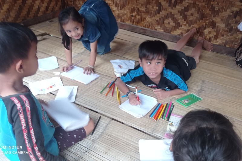 BKKBN Salurkan Bantuan Permainan Edukatif untuk Balita di Lebak