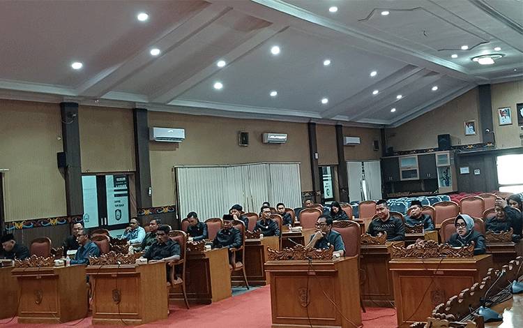 Jumlah Fraksi DPRD Kotim Berkurang