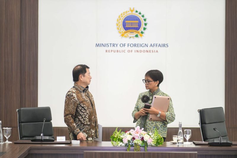 Kepala Badan Perencanaan Pembangunan Nasional (Bappenas) Suharso Monoarfa bertemu Menteri Luar Negeri Retno Marsudi untuk membahas persiapan High-Level Forum on Multi-Stakeholder Partnership (HLF MSP) 2024 dan Indonesia-Africa Forum (IAF) ke-2 di Jakarta, Kamis (15/8/2024). ANTARA/HO-Bappenas