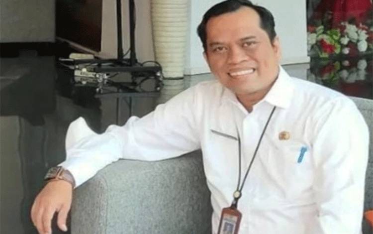 Kepala Bidang Cipta Karya PUPR Pulang Pisau Mikcy Prasetia?(FOTO: RETHA)