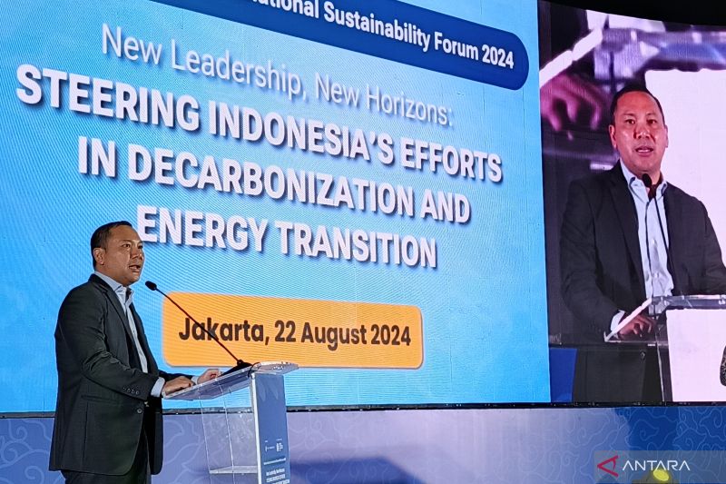 Deputi Bidang Koordinasi Infrastruktur dan Transportasi Kemenko Marves Rachmat Kaimuddin dalam acara Road to Indonesia International Sustainability Forum (ISC) di Jakarta, Kamis (22/8/2024). (ANTARA/Muzdaffar Fauzan)