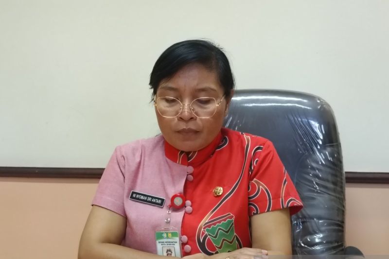 Kepala Dinas Kesehatan Kota Jayapura Ni Nyoman Sri Antari (ANTARA/Ardiles Leloltery)