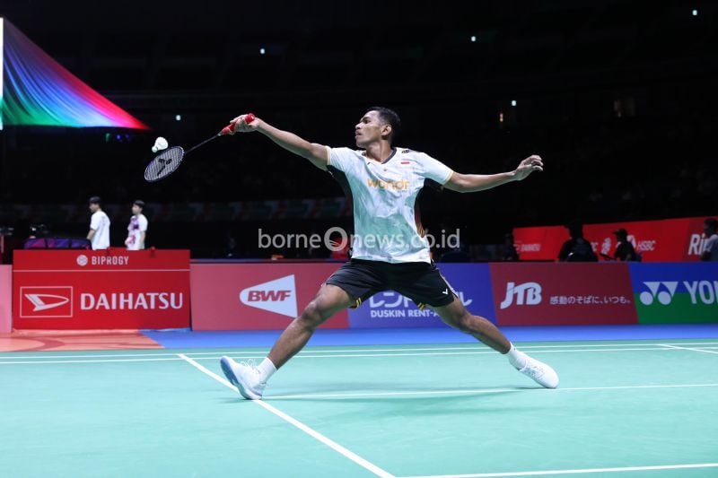 Tunggal putra Indonesia Chico Aura Dwi Wardoyo saat berlaga di babak 16 besar Japan Open 2024, Kamis (22/8/2024). (ANTARA/HO/PP PBSI)