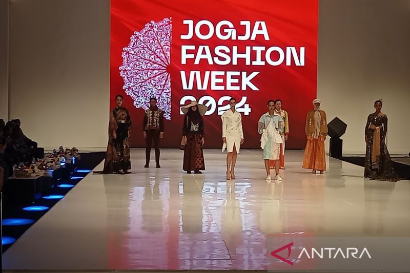 Yogyakarta Kembangkan Potensi Fesyen Melalui Jogja Fashion Week 2024