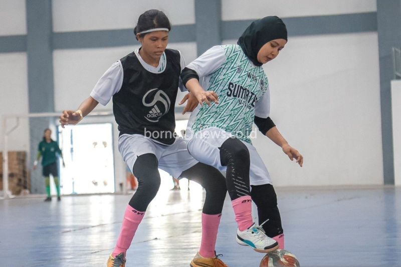 Tim futsal putri Sumatera Utara sudah memasuki tahap pematangan, menyusul pertandingan futsal pada Pekan Olahraga Nasional (PON) XXI Aceh-Sumut sudah dimulai pada 29 Agustus.2024. (ANTARA/Juraidi)