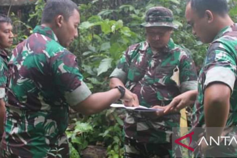 Survei lokasi pengaktifan radar TNI AU di Sungai Padang Belitung, Kamis (22/8) (ANTARA/Kasmono/Apriliansyah/Ho.Lanud HAS Hanandjoeddin)