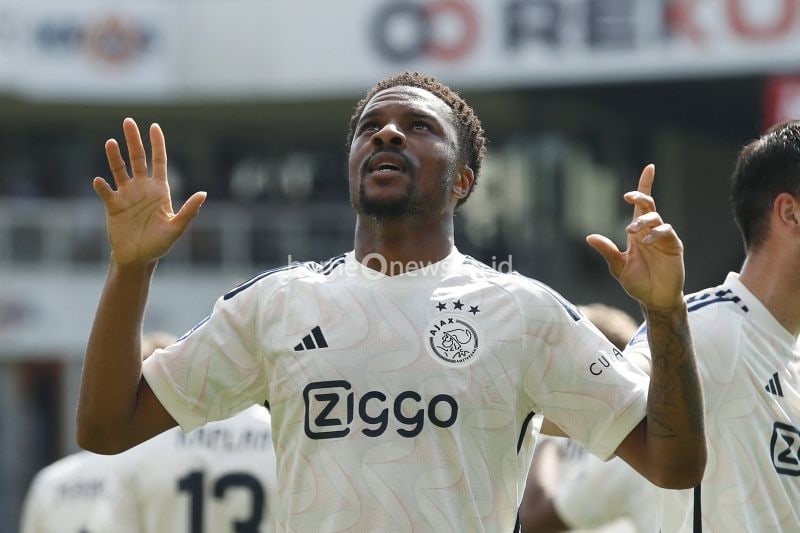 Striker Ajax Chuba Akpom. ANTARA/AFP/Bart Stoutjesdijk