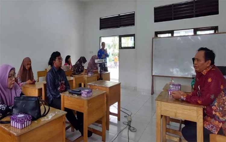 Disarpustaka Kapuas Jalankan Program Peningkatan Kapasitas Tenaga Perpus di Madrasah