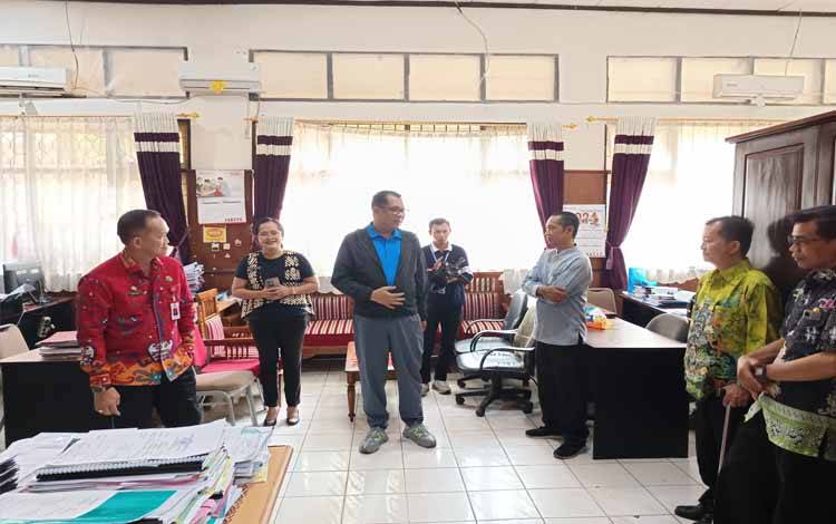 Pj Bupati Kapuas Sidak Pegawai di Lingkup Sekretariat Daerah