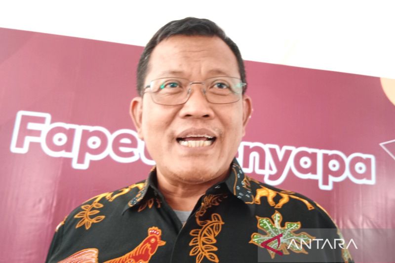 Tenaga Ahli Menteri Pertanian Bidang Hilirisasi Produk Peternakan Kementerian Pertanian Prof Ali Agus ditemui di Fakultas Peternakan Universitas Gadjah Mada (UGM), Yogyakarta, Jumat (23/8/2024) (ANTARA/Luqman Hakim)