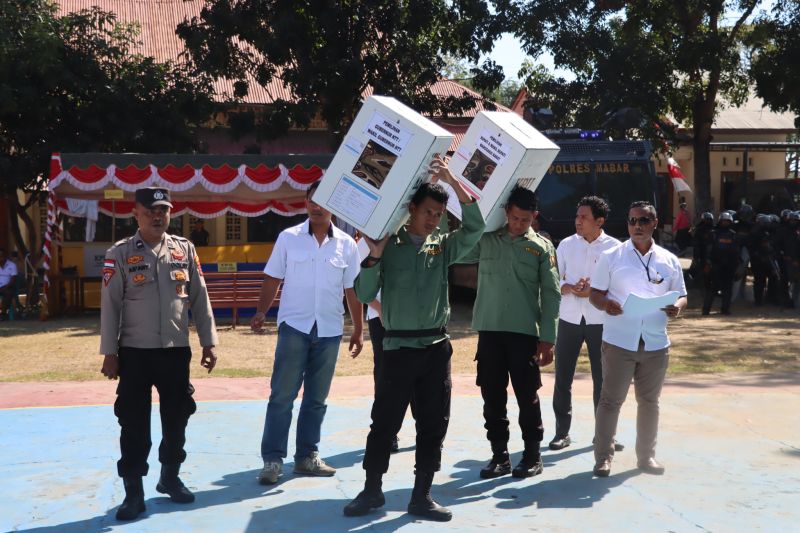 Suasana penyelenggaraan sispamkota oleh Polres Manggarai Barat di Labuan Bajo, Kabupaten Manggarai Barat, NTT. (ANTARA/HO-Humas Polres Manggarai Barat)