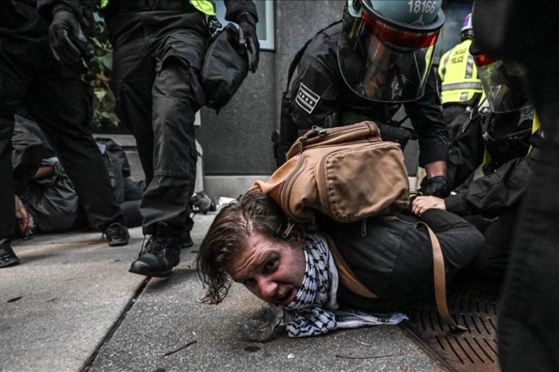Protes Pro-Palestina Berakhir dengan 74 Penangkapan di Chicago