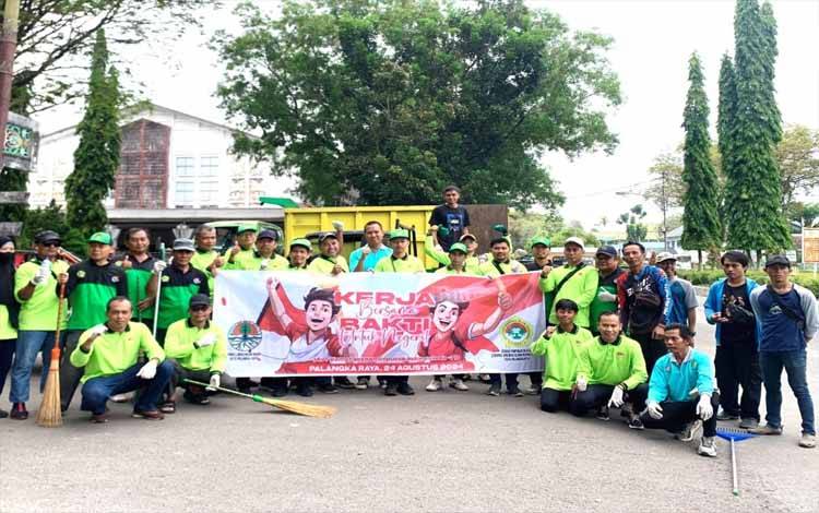 LDII bersama DLH Palangka Raya Kerja Bakti untuk Negeri
