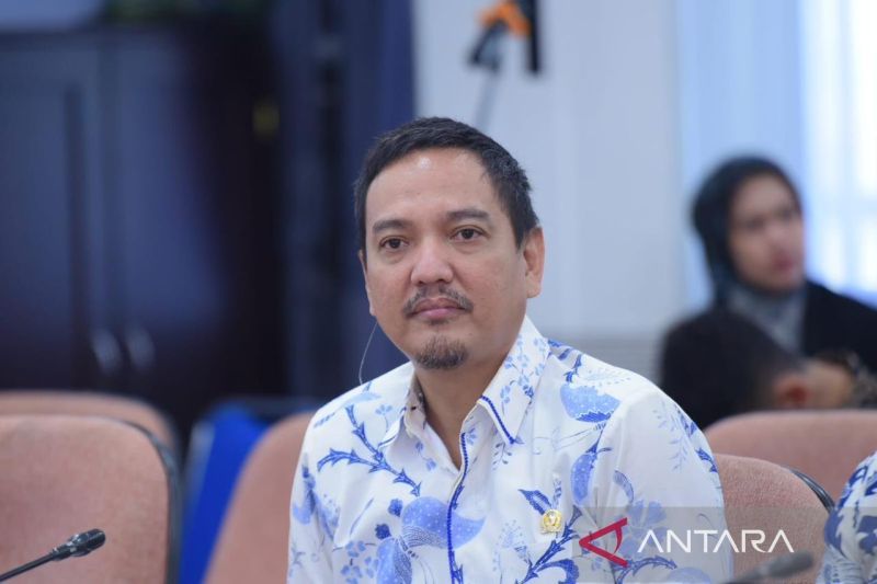 Bakal calon wali kota Semarang Yoyok Sukawi. (ANTARA/Zuhdiar Laeis)