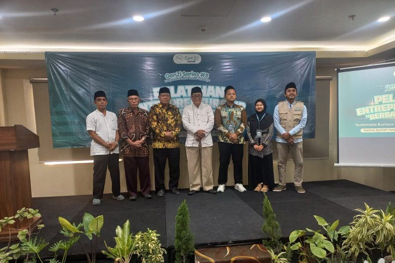 Pelatihan Digital Entrepreneurship untuk Generasi Z di Surabaya
