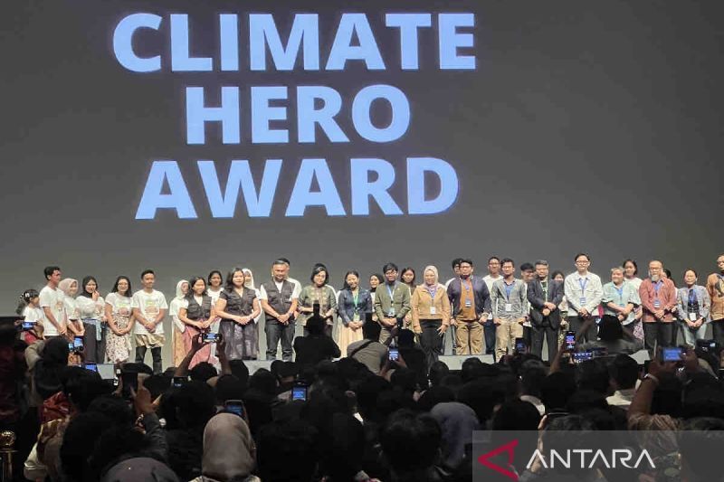 Sri Mulyani Raih Climate Hero Award, Dorong Perjuangan Perubahan Iklim