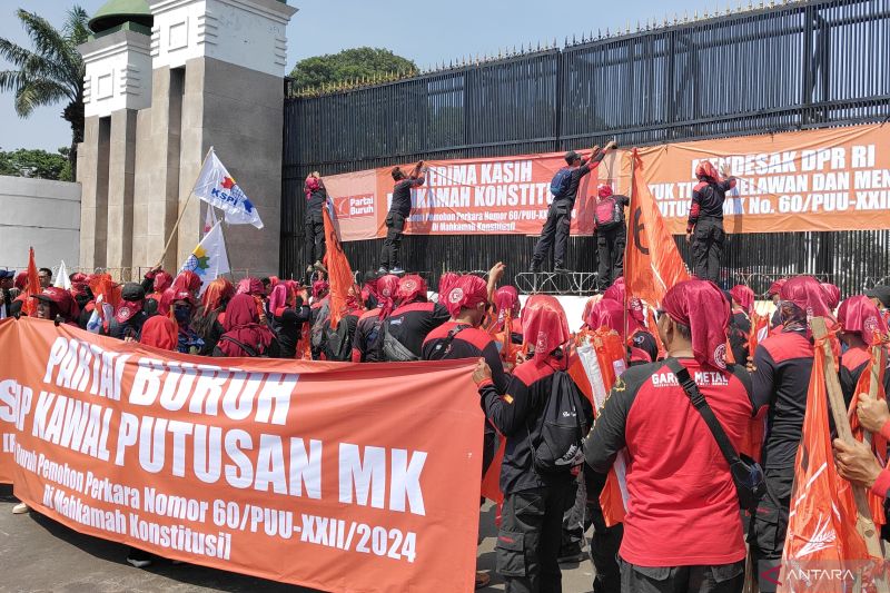 Pengamanan Ketat Pada Aksi Buruh di KPU, Polda Kerahkan 1.676 Personel