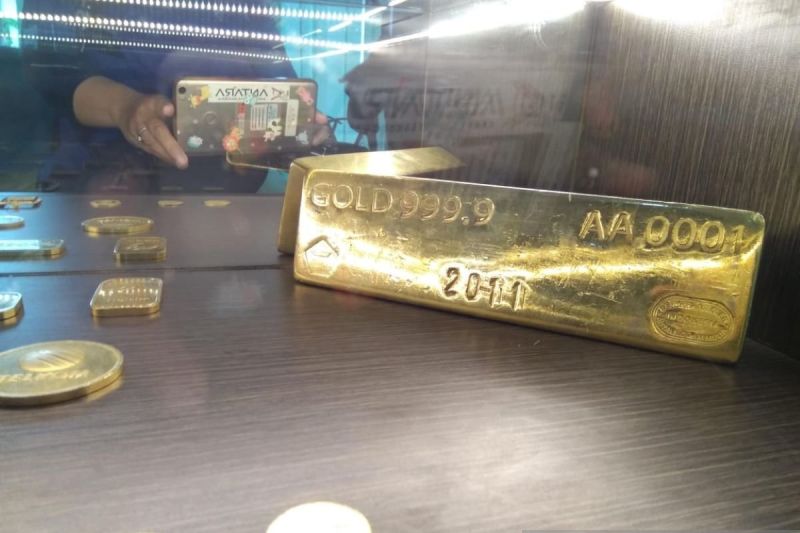Harga Emas Antam Stabil di Rp1.420.000 per Gram Hari Ini