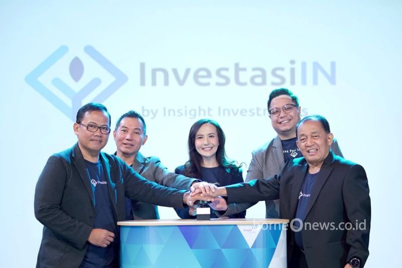 Ki-ka: Komisaris Utama Insight Investments AAG Wisnu Wardhana, Direktur Insight Investment Thomas Harmanto, Direktur Insight Investment Ria M. Warganda, Chief Investment Officer Insight Investment Camar Remoa, Komisaris Independent Insight Investment M. Jani menghadiri acara peluncuran aplikasi InvestasiIN. ANTARA/HO- Insight Investment.
