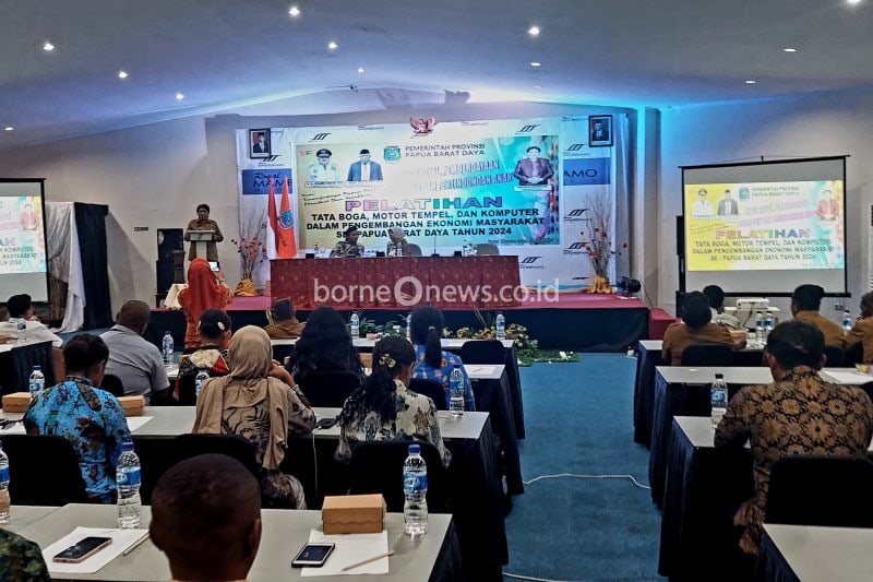 Peningkatan Kapasitas Perempuan OAP Lewat Pelatihan Tata Boga