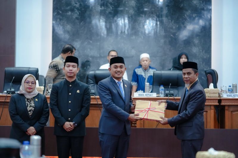DPRK Nagan Raya Sahkan APBK Perubahan 2024 untuk Tingkatkan Ekonomi
