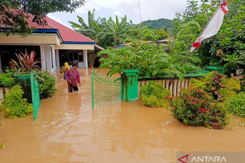 Banjir Melanda Tiga Kecamatan di Bone Bolango Akibat Hujan Deras
