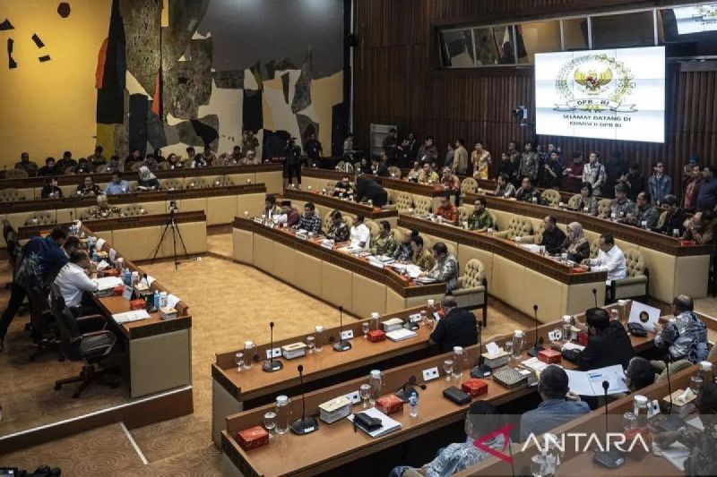 DPR dan KPU Setujui PKPU 2024, Akomodasi Putusan MK untuk Demokrasi