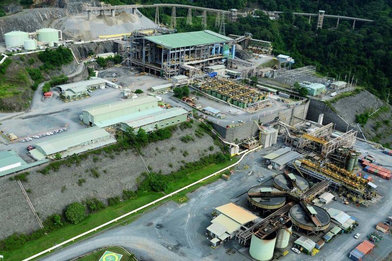 Pabrik pengolahan batuan milik PT Amman Mineral Internasional Tbk, anak usaha PT Medco Energi Internasional Tbk, di Tambang Batu Hijau, Sumbawa Barat, Nusa Tenggara Barat. ANTARA/HO-Amman Mineral.