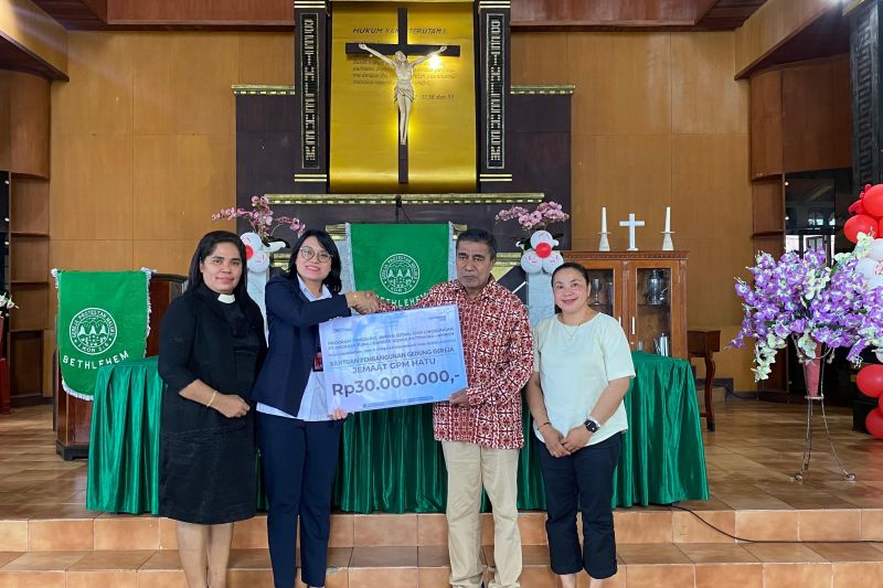 Angkasa Pura I Salurkan Bantuan Pembangunan Gereja di Ambon